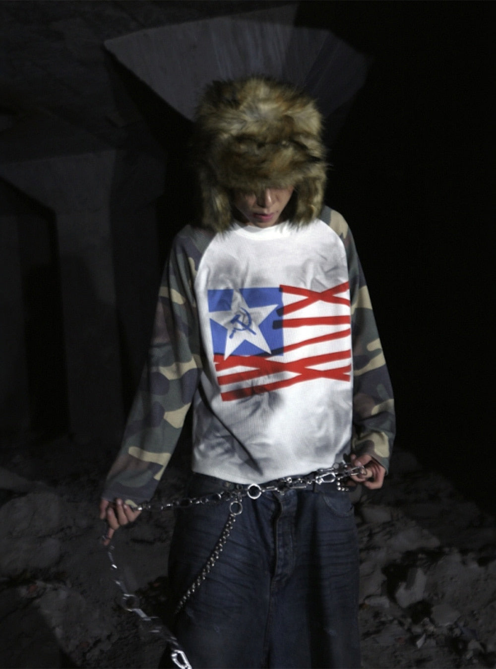 [99CLUB] Distressed Graphic Raglan Long Sleeve