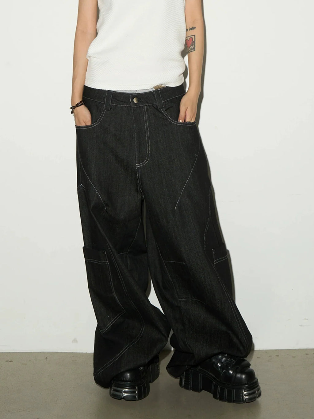 Pocket design wide denim