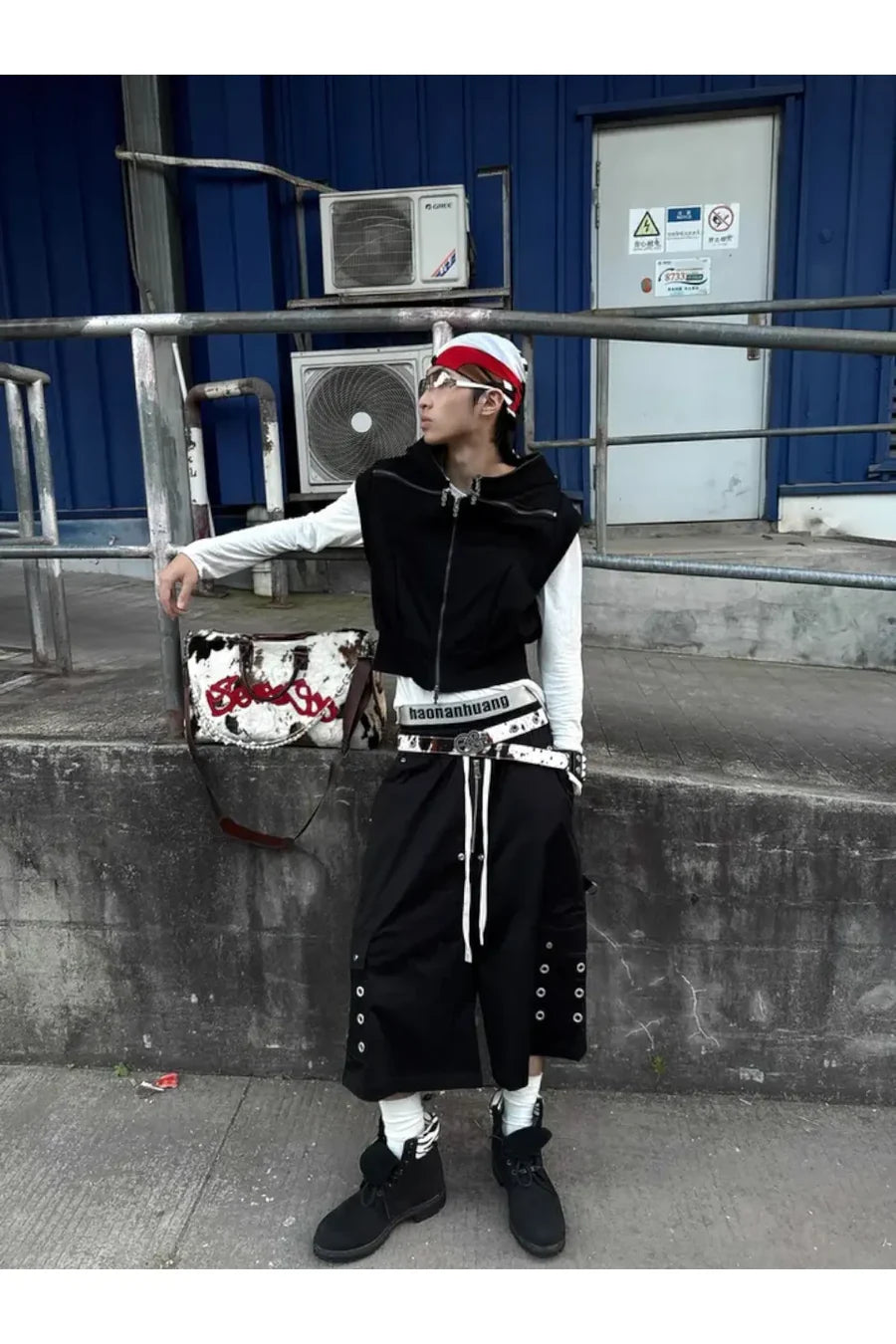 Cross Zip Connected Shoulder Armor Hoodie