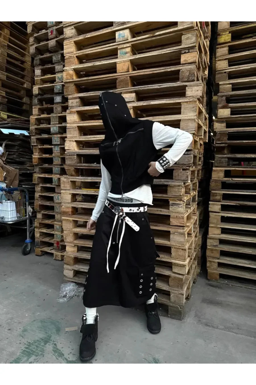 Cross Zip Connected Shoulder Armor Hoodie