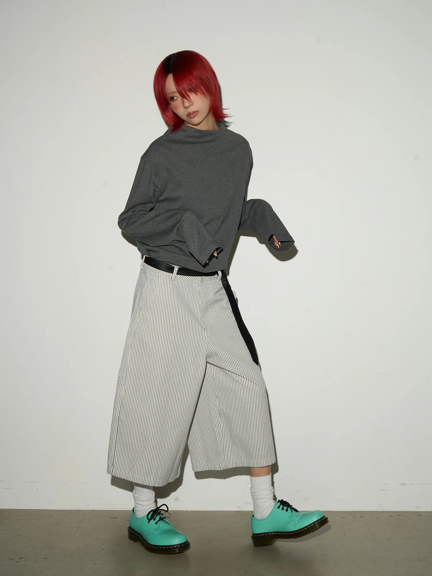 Balloon silhouette stripe shorts