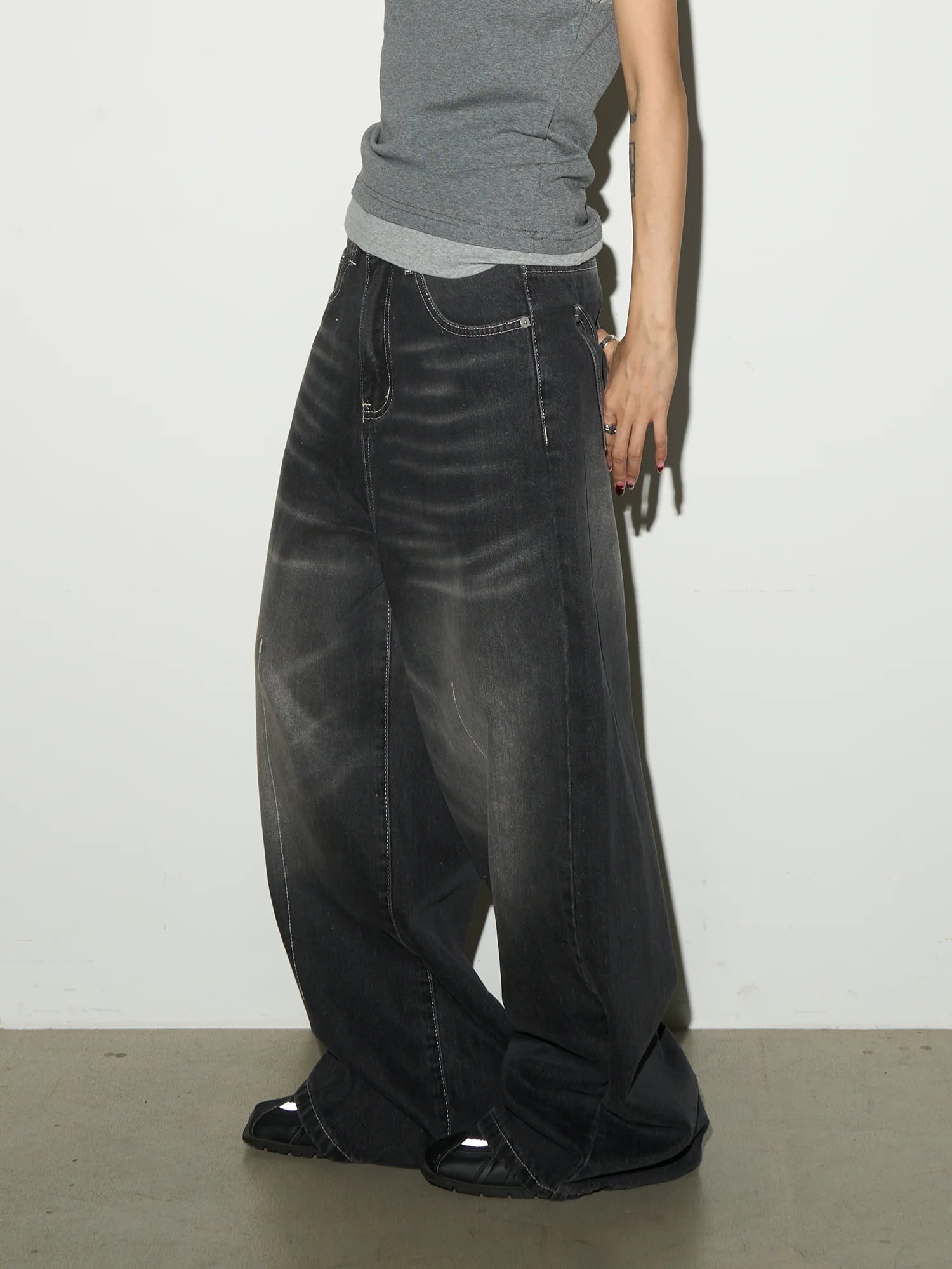 Stitch washed wide denim