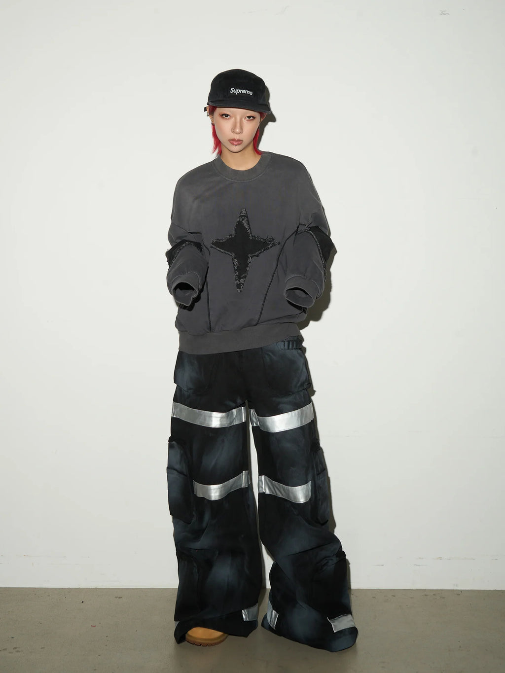 Distresed contrast sweat