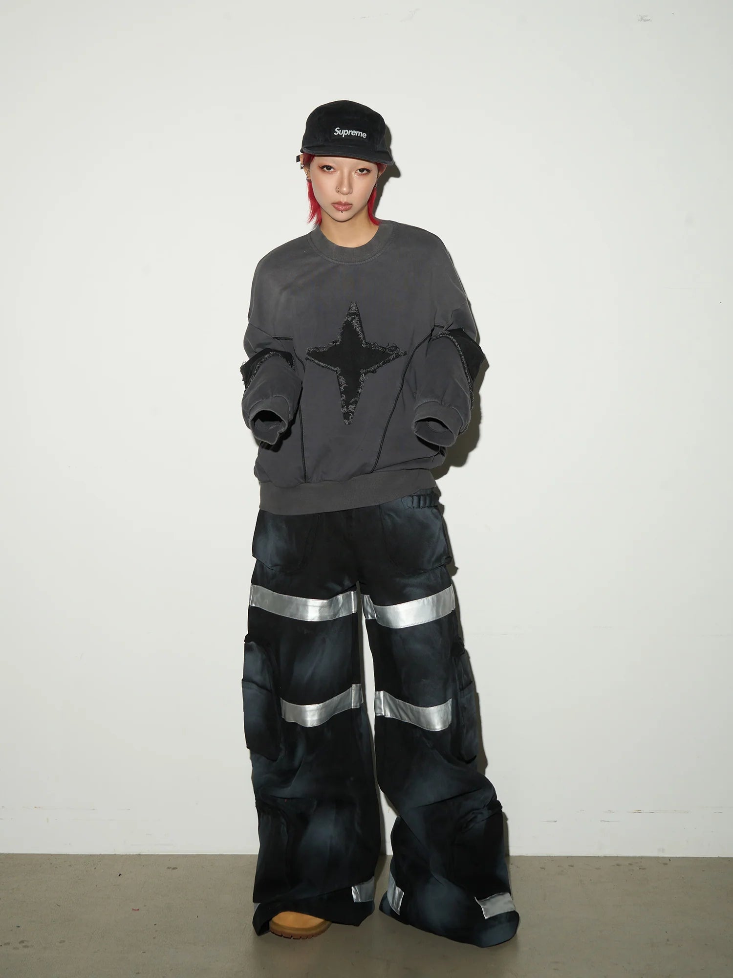 Distresed contrast sweat