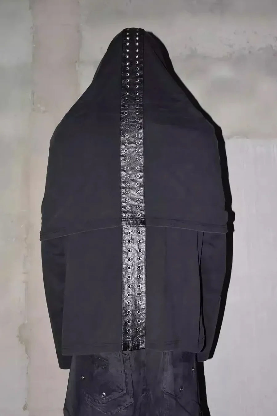 Thorny Sculpted Wash Perforated Long Sleeved T-shirt